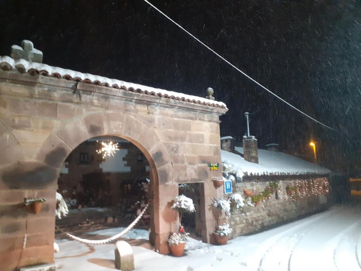 Hotel La Casona De Barrio, Alto Campoo Barrio  Exteriér fotografie