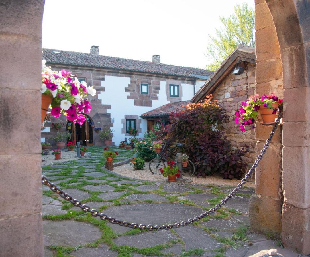 Hotel La Casona De Barrio, Alto Campoo Barrio  Exteriér fotografie